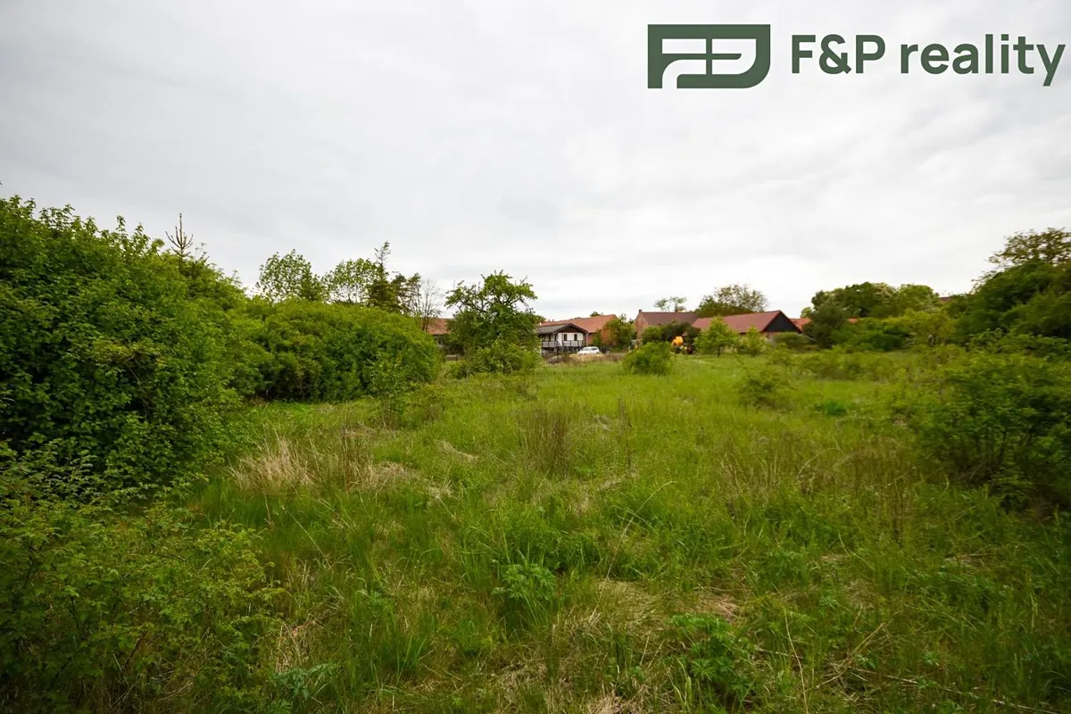 Prodej stavebního pozemku 1001 m²
